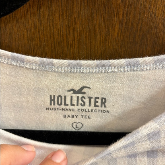 Hollister Light Blue Checkered Baby Tee - Picture 2 of 7